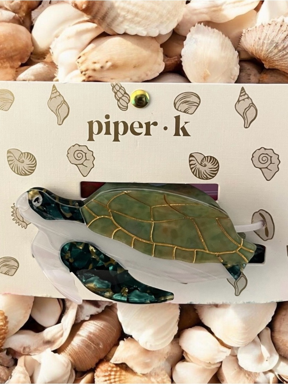 piper•k Green Turtle Resin Hair Clip